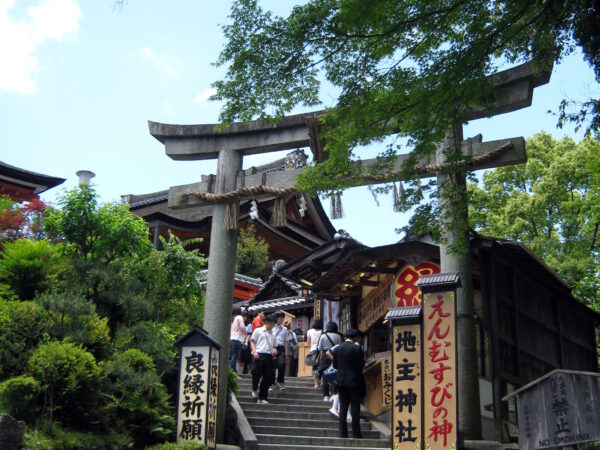 地主神社 - 縁結び神社